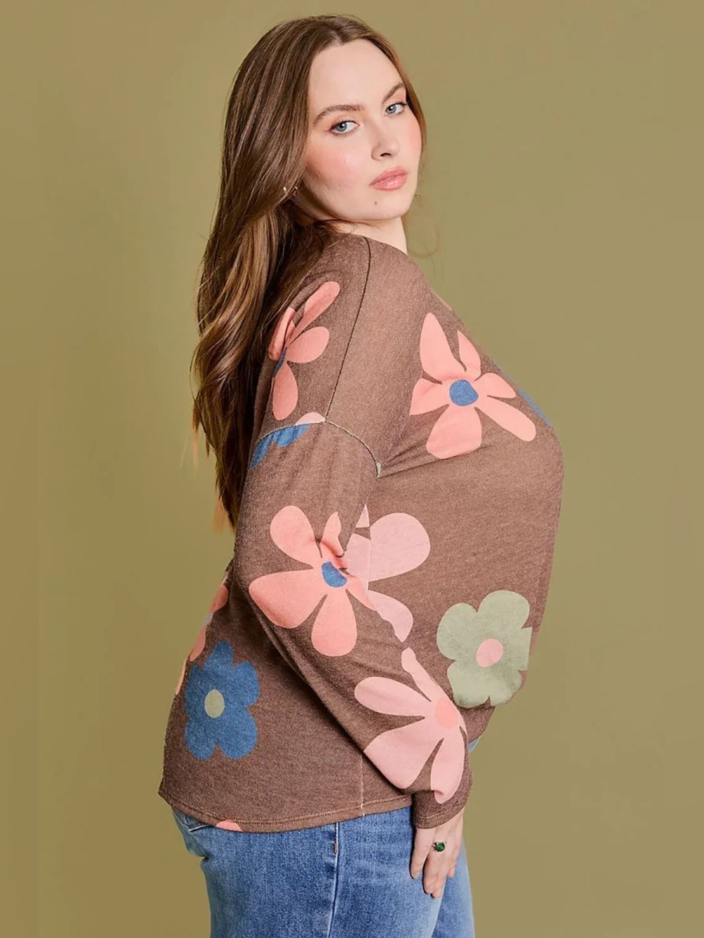 Gilli Retro Brown Floral Twisted hem -Front Long Sleeve Pullover Top